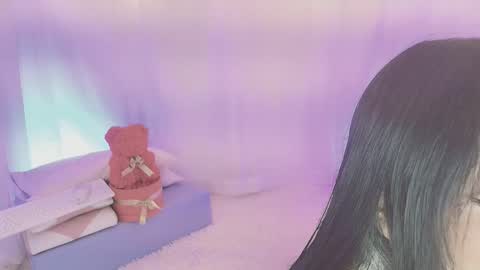 Lili online show from September 28, 2025, 11:04 am
