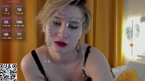 Lilian online show from December 14, 2025, 1:11 am