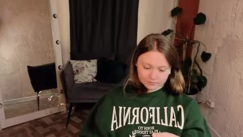 Lilian online show from April 11, 2026, 7:45 am