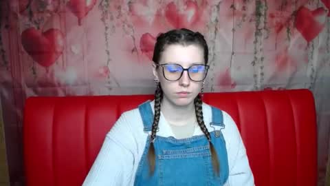 lilianashine online show from February 18, 2026, 6:09 am