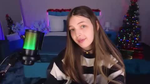 Lili Bakery online show from January 6, 2026, 2:15 am