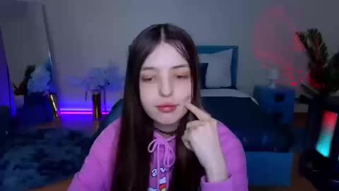 Lili Bakery online show from March 13, 2026, 1:56 am