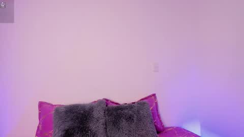 Snapshot of lilicopper__ chatting on December 18, 2025, 2:39 am online show from December 18, 2025, 2:39 am