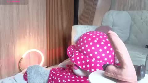 Snapshot of lilieth_hot_ chatting on June 17, 2026, 1:45 pm Lilieth online show from June 17, 2026, 1:45 pm