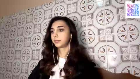 Snapshot of lilihalvorsen chatting on November 9, 2025, 10:08 pm Lina online show from November 9, 2025, 10:08 pm