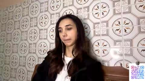 Lina online show from November 10, 2025, 11:26 pm