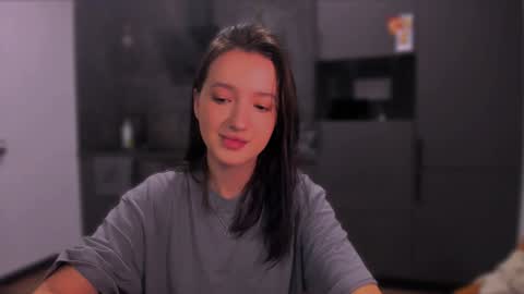 Snapshot of lililaluna chatting on December 12, 2024, 1:28 pm ... online show from December 12, 2024, 1:28 pm