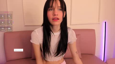 Snapshot of lilily_lv chatting on October 7, 2025, 12:13 pm Lilly online show from October 7, 2025, 12:13 pm