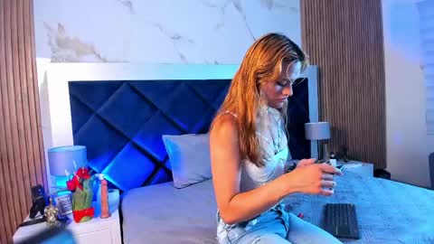 Snapshot of lilit_doll chatting on May 17, 2026, 12:30 am lilit online show from May 17, 2026, 12:30 am