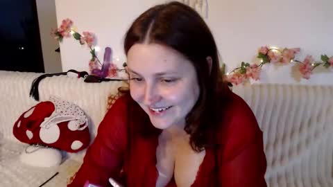Snapshot of lilith___moon chatting on November 25, 2025, 8:53 pm Lilly online show from November 25, 2025, 8:53 pm