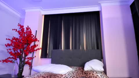 Lili  Marcus online show from February 14, 2025, 10:58 pm