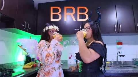 Lilith and Khloe  online show from November 12, 2025, 11:21 am