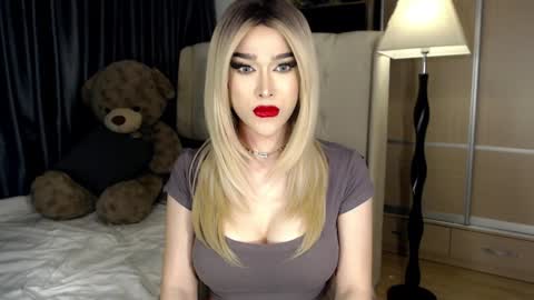 QUEEN LILITH BORBON online show from December 10, 2024, 2:27 am