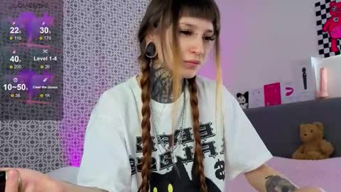 lilith_poison online show from January 11, 2026, 6:02 pm