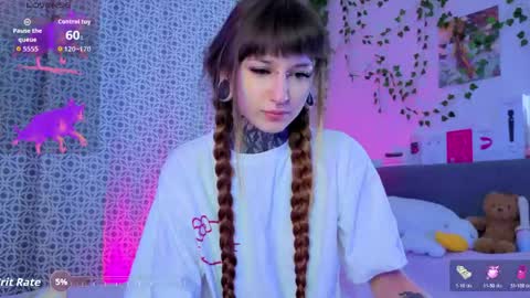 lilith_poison online show from May 16, 2026, 7:12 pm