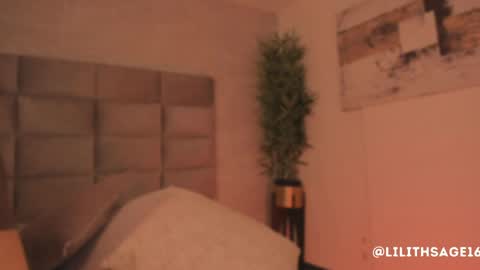 Snapshot of lilith_sage_ chatting on April 21, 2026, 7:50 pm lilith_sage_ online show from April 21, 2026, 7:50 pm