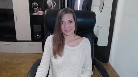 lilith small21 online show from September 13, 2025, 9:09 am