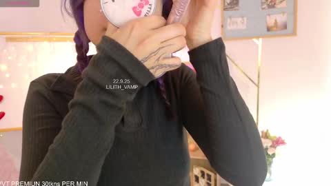 Snapshot of lilith_vamp chatting on September 23, 2025, 6:11 pm LILITH 200 LIKES Thursday Clown Costume M online show from September 23, 2025, 6:11 pm