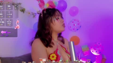 L I L I  online show from March 31, 2026, 7:36 pm