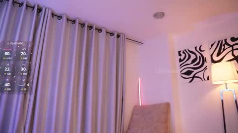 Snapshot of lilithhfosterr chatting on February 15, 2025, 11:58 pm Lili online show from February 15, 2025, 11:58 pm