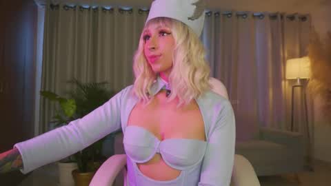 Snapshot of lilithhfosterr chatting on October 5, 2025, 8:29 pm Lili online show from October 5, 2025, 8:29 pm