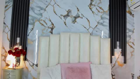 Lilith  online show from April 11, 2026, 5:01 am