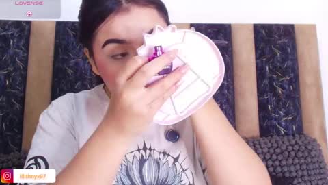 Snapshot of lilithnyx_x chatting on May 19, 2026, 2:45 pm lilithnyx_x online show from May 19, 2026, 2:45 pm