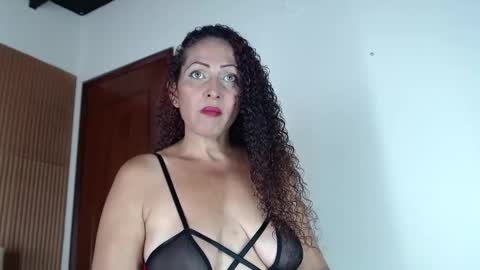 Snapshot of lilithphillis1 chatting on December 17, 2025, 5:08 pm lilithphillis1 online show from December 17, 2025, 5:08 pm