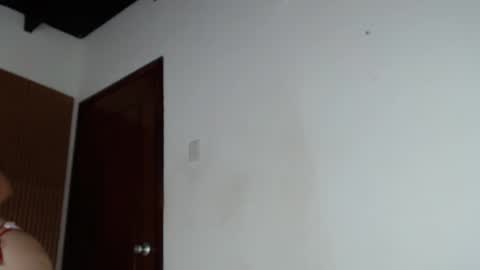 lilithphillis1 online show from December 18, 2025, 5:19 pm