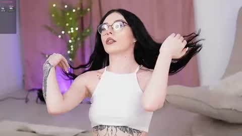 Snapshot of lilithpixie chatting on July 20, 2026, 6:32 pm lilithpixie online show from July 20, 2026, 6:32 pm