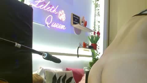 Snapshot of lilithqueen1 chatting on July 5, 2026, 1:56 am La pelirroja online show from July 5, 2026, 1:56 am