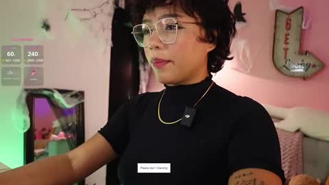 Snapshot of lilithrose_2 chatting on October 29, 2025, 5:10 am lilithrose_2 online show from October 29, 2025, 5:10 am