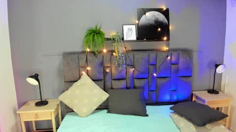 lilithsmith__ online show from November 15, 2025, 11:40 am