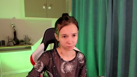 lilithstrangfor online show from December 16, 2024, 4:55 am