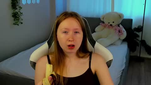  Lili Tiny  GMT2 3-10AM  MonTueWedThuSat online show from August 4, 2026, 3:32 am