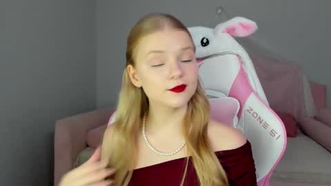 lilitrosen online show from October 13, 2025, 5:35 pm