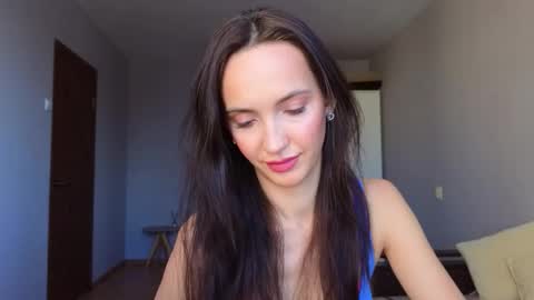 Lillian online show from January 16, 2026, 9:35 am