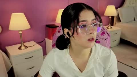 Snapshot of lillianderson chatting on October 23, 2025, 11:42 am lillianderson - Next stream start at 0700hs GTM-3 online show from October 23, 2025, 11:42 am