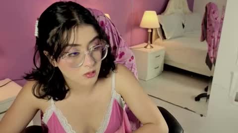 Snapshot of lillianderson chatting on October 28, 2025, 11:36 am lillianderson - Next stream start at 0700hs GTM-3 online show from October 28, 2025, 11:36 am