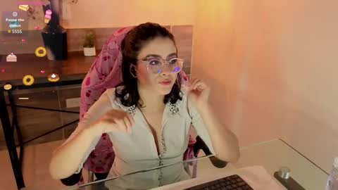 Snapshot of lillianderson chatting on November 2, 2025, 11:45 am lillianderson - Next stream start at 0700hs GTM-3 online show from November 2, 2025, 11:45 am