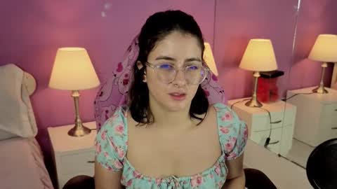 Snapshot of lillianderson chatting on November 7, 2025, 11:43 am lillianderson - Next stream start at 0700hs GTM-3 online show from November 7, 2025, 11:43 am