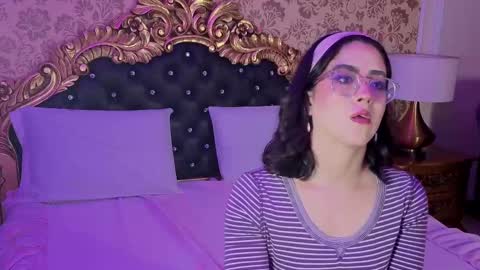 Snapshot of lillianderson chatting on November 21, 2025, 11:42 am lillianderson - Next stream start at 0700hs GTM-3 online show from November 21, 2025, 11:42 am