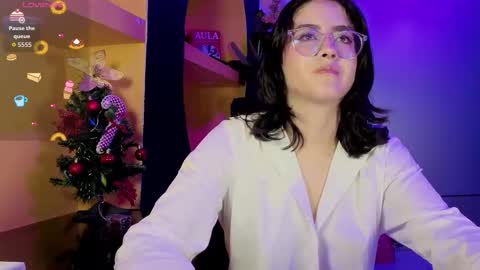 Snapshot of lillianderson chatting on December 14, 2025, 12:10 pm lillianderson - Next stream start at 0700hs GTM-3 online show from December 14, 2025, 12:10 pm