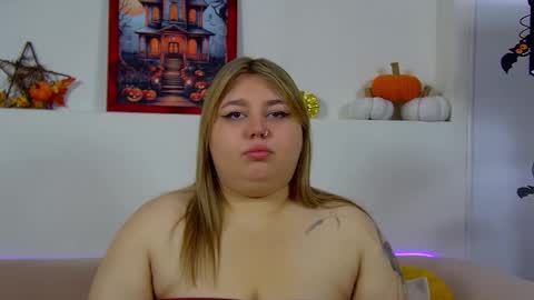 Snapshot of lillianhaig chatting on November 2, 2025, 6:38 am LillianHaig online show from November 2, 2025, 6:38 am