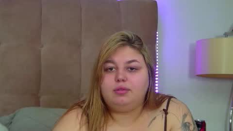 Snapshot of lillianhaig chatting on November 18, 2025, 6:45 pm LillianHaig online show from November 18, 2025, 6:45 pm