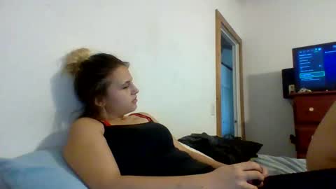 Snapshot of lillie_otter chatting on November 9, 2025, 7:56 pm lillie_otter online show from November 9, 2025, 7:56 pm
