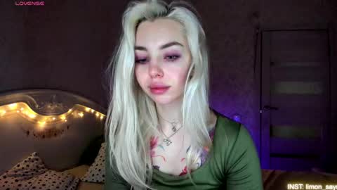 LilliMoore online show from May 22, 2026, 11:21 pm