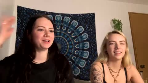 lillstephanie online show from October 5, 2025, 4:44 am