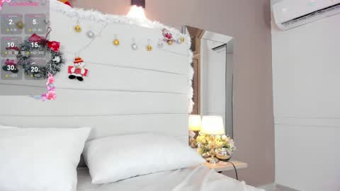 Snapshot of lilly_2809_ chatting on December 29, 2024, 4:05 am Lizeth follow me in my igimlilycute 3 online show from December 29, 2024, 4:05 am