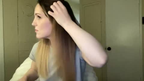 lilly_adams88 online show from June 11, 2026, 2:53 am
